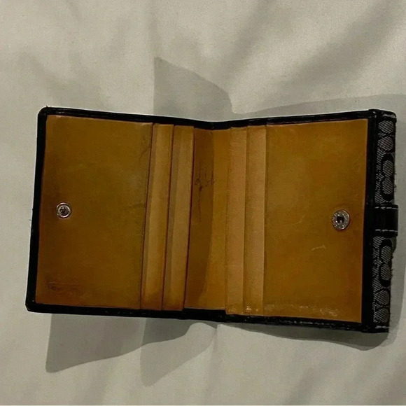 Coach signature bi-fold wallet - Picture 2 of 6